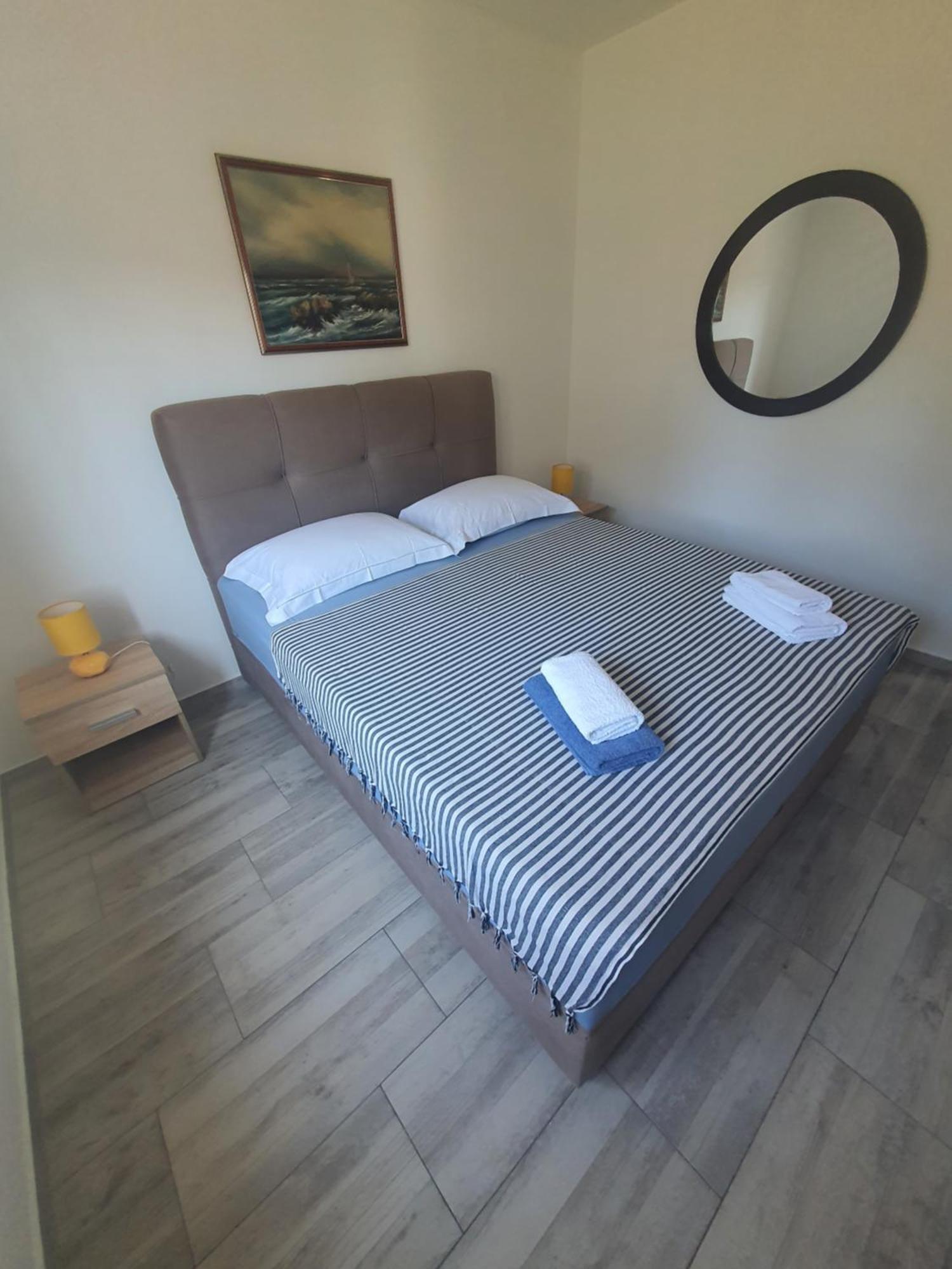 Apartment Marija Marina Bagian luar foto
